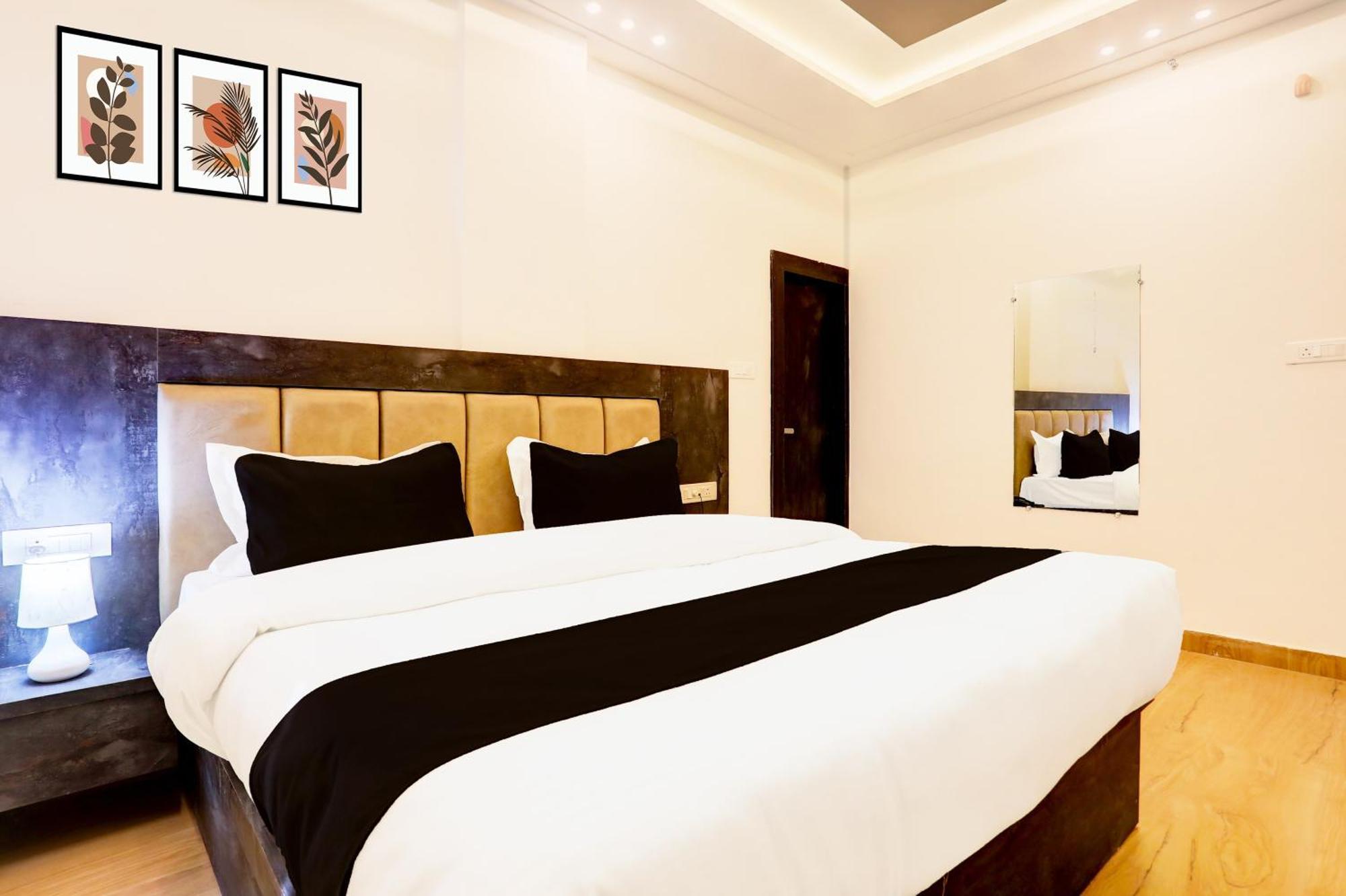 Hotel Super Townhouse Balua Road Pahadiya Varanasi Exterior foto